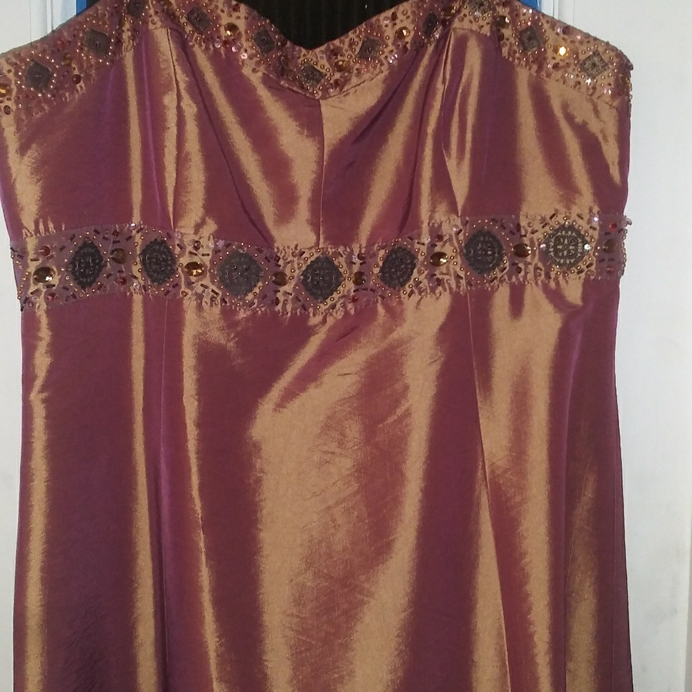 Gentle used Gown